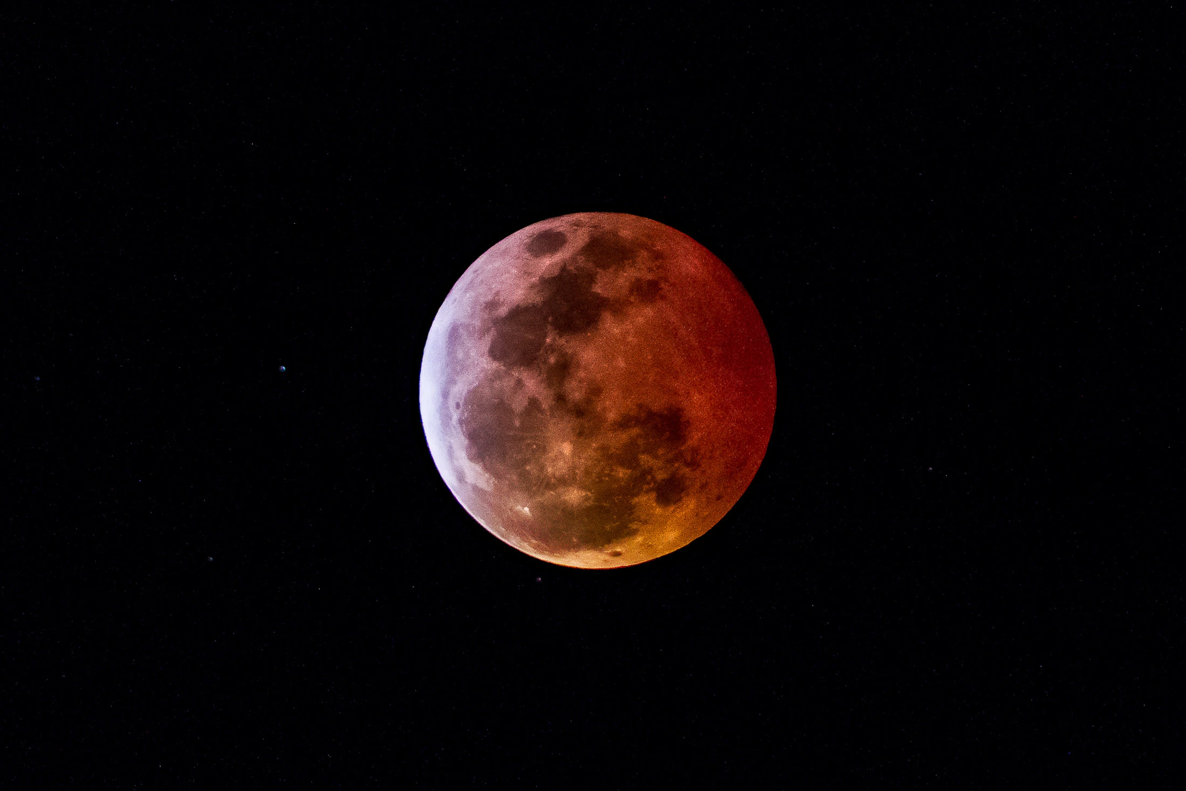 La Luna durante el eclipse de 2019